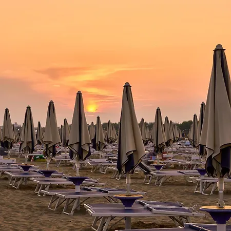 Cozy Flat Next To The Beach-beahost Apartment Bibione